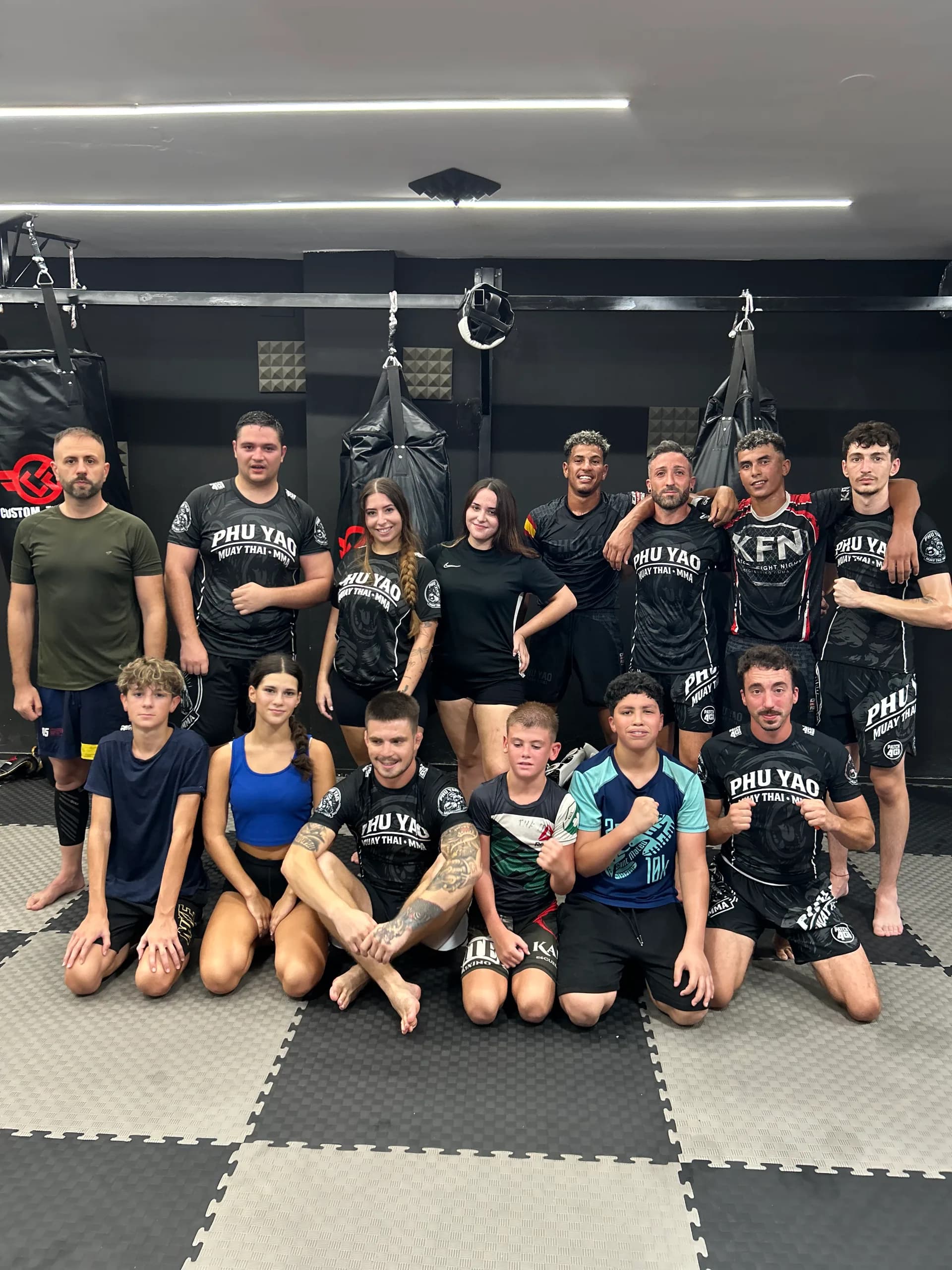 Equipo de MMA en Phu yao 